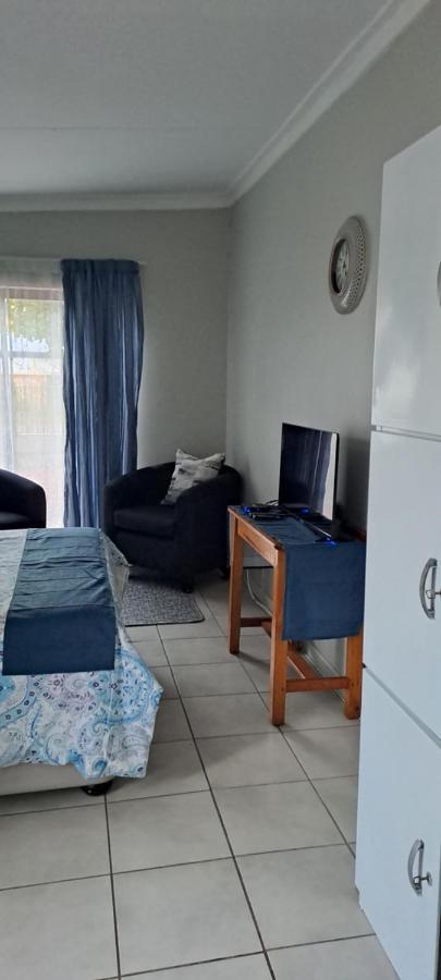 The Cottage Unit Bloemfontein Esterno foto