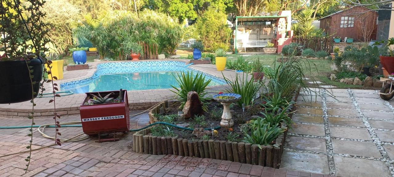 The Cottage Unit Bloemfontein Esterno foto